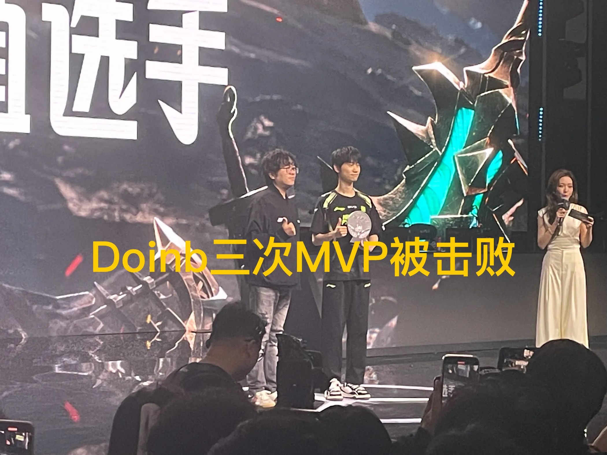 开云体育官网-Rookie迎来五赛季出色发挥，尤文图斯观众热烈欢呼！-开云体育官网